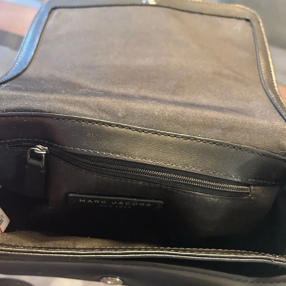 Marc Jacobs Black Leather Shoulder Bag - Picture 7 of 9